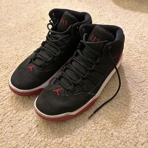 Black and Red Men's Sneakers (Air Jordan Max Aura 'Black Gym Red)